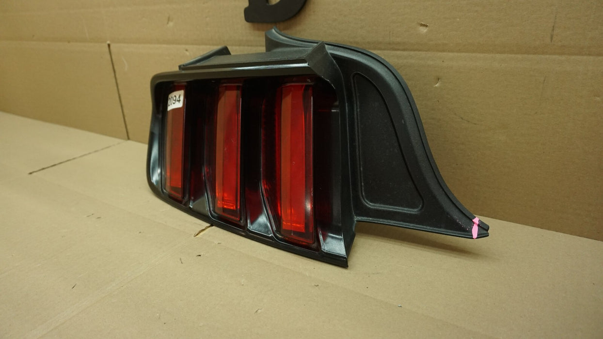 2015-2017 FORD MUSTANG LEFT DRIVER SIDE TAIL LIGHT LED OEM 15 16 17
