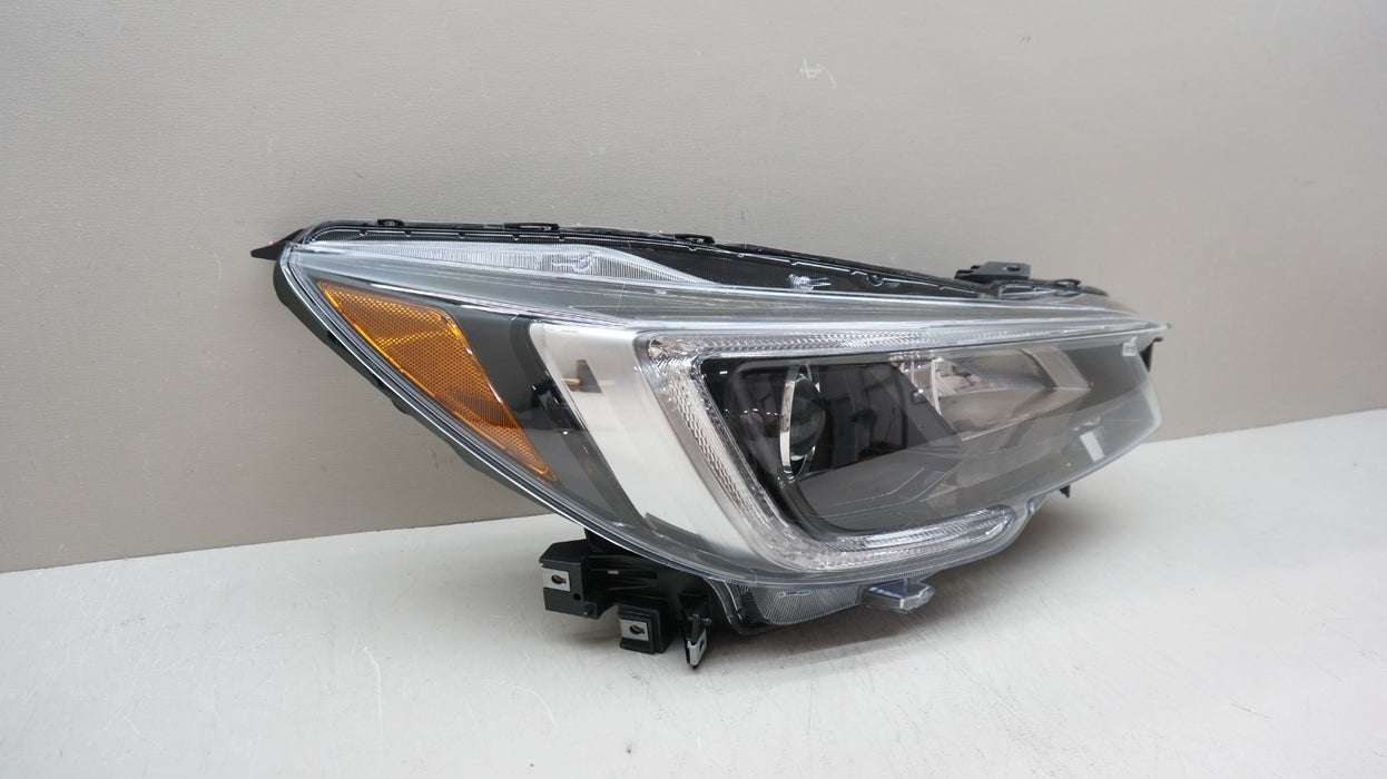 2018-2019 SUBARU OUTBACK FRONT RIGHT RH HALOGEN HEADLIGHT LAMP 84001AL10A OEM