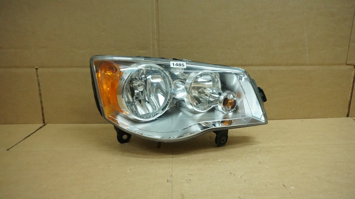 2008-2016 CHRYSLER TOWN AND COUNTRY RIGHT PASSENGER SIDE HALOGEN HEADLIGHT OEM