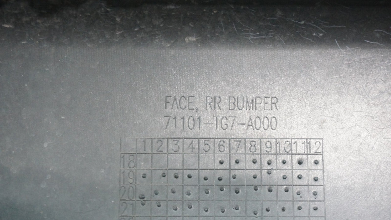 2016-2018 HONDA PILOT REAR BUMPER COVER PANEL OEM 71101-TG7-A000