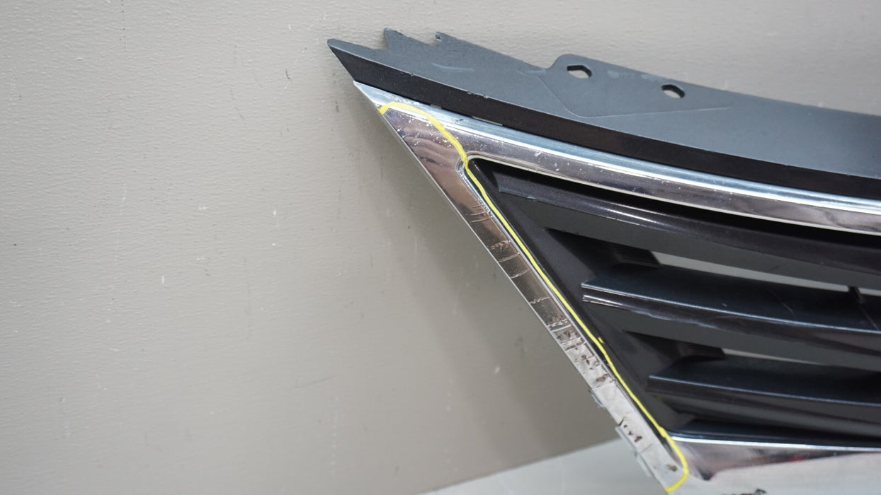 2010-2012 NISSAN VERSA FRONT MAIN GRILLE 62310 ZW80A OEM 10 11 12