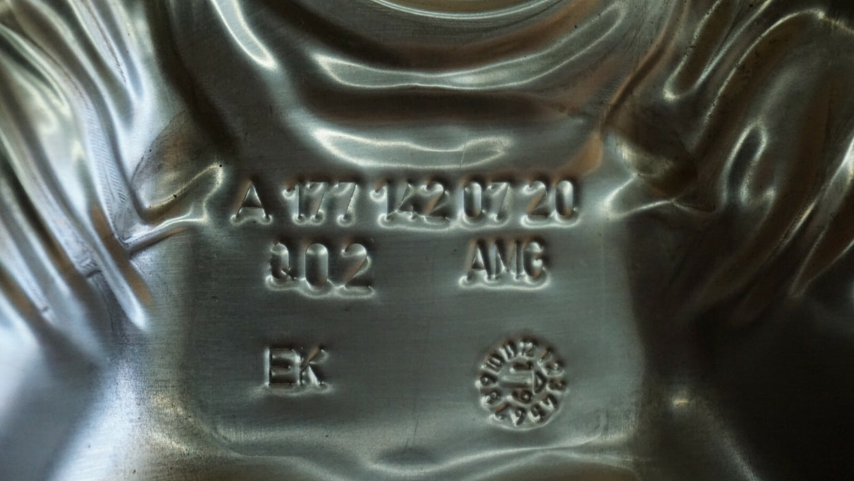 2016-2020 MERCEDES C63 AMG W205 4.0L V8 M177 EXHAUST MANIFOLD HEAT SHILED OEM