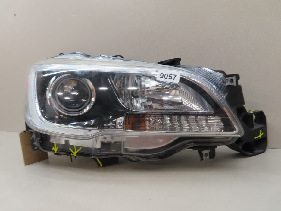 2015-2017 SUBARU OUTBACK FRONT RIGHT PASSENGER SIDE HEADLIGHT HALOGEN OEM