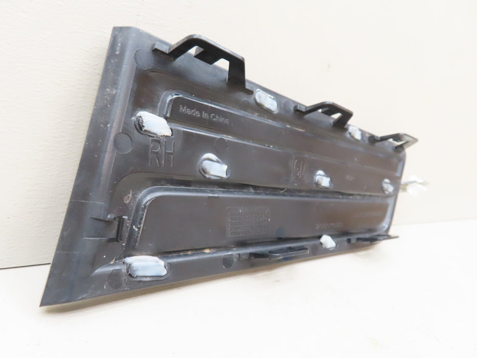 2013-2017 CADILLAC XTS FRONT RIGHT PASSENGER FOG LIGHT BEZEL COVER OEM