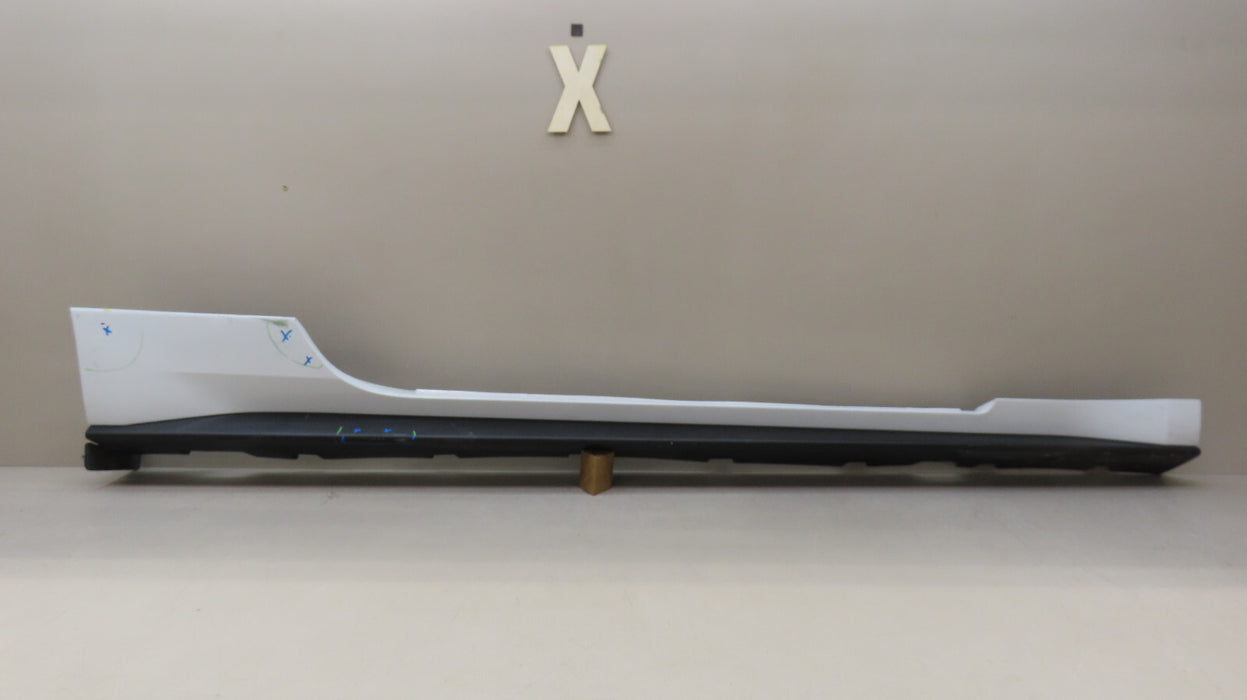 2015-2023 FORD MUSTANG MK6 PASSENGER SIDE ROCKER PANEL MOLDING OEM FR3B6310154A