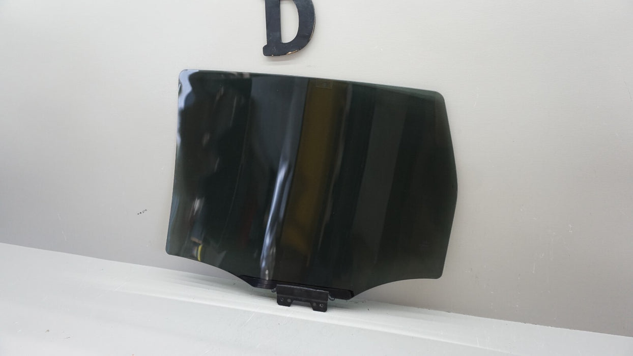 2013-2016 FORD ESCAPE SE REAR RIGHT PASSENGER SIDE DOOR WINDOW GLASS OEM