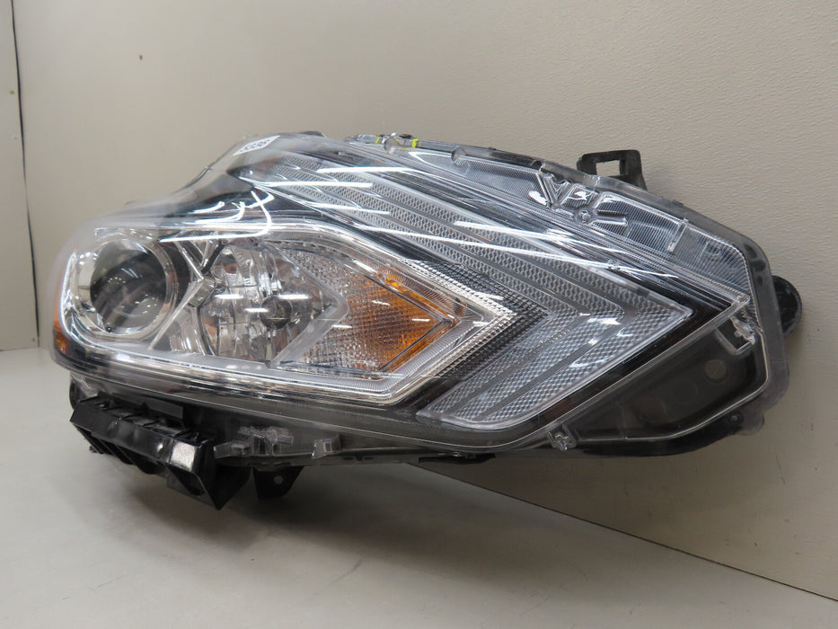 2016-2018 NISSAN ALTIMA FRONT RIGHT PASSENGER SIDE HEADLIGHT OEM