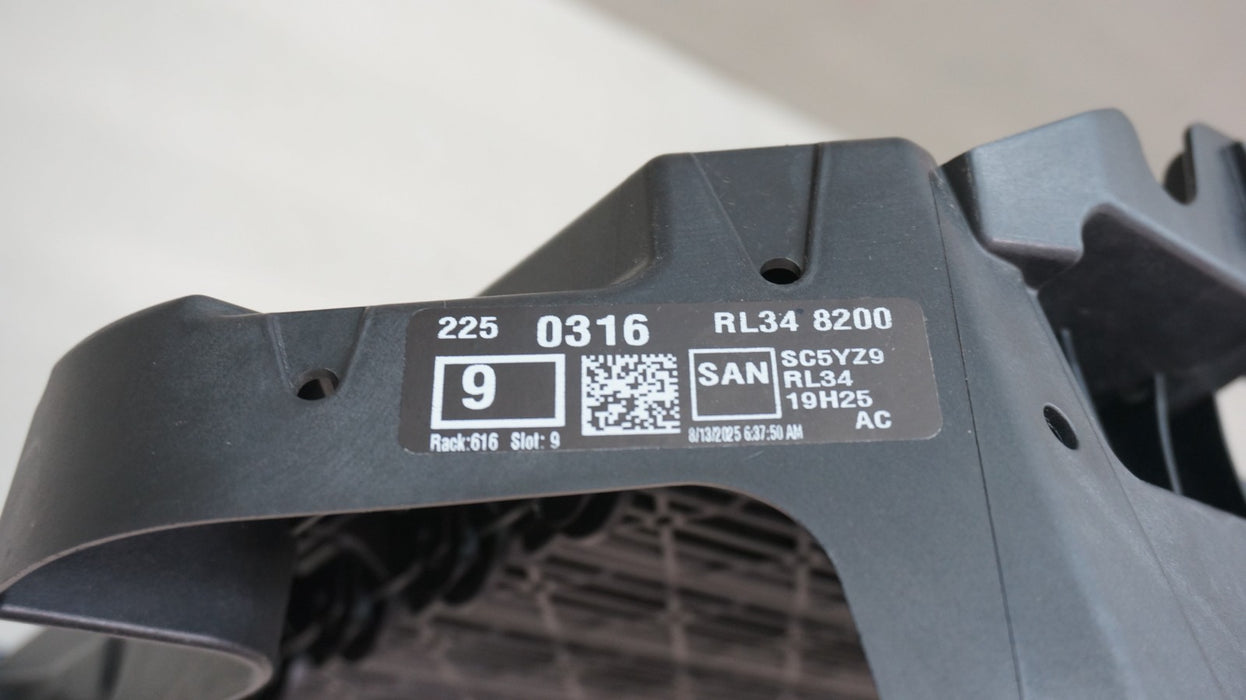 2024-2025 FORD F-150 F150 ACTIVE SHUTTER ASSEMBLY RL34 8200 OEM