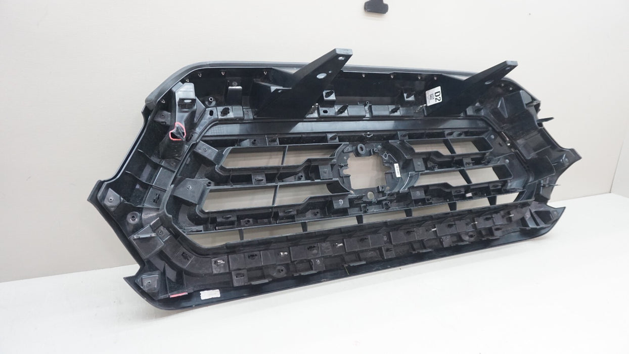 2016-2023 TOYOTA TACOMA FRONT BUMPER RADIATOR GRILLE OEM