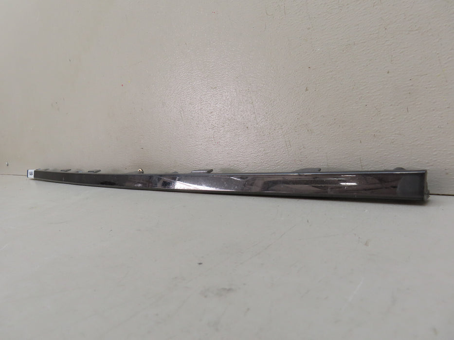2021-2023 HYUNDAI ELANTRA FRONT CENTER LOWER BUMPER TRIM MOLDING OEM