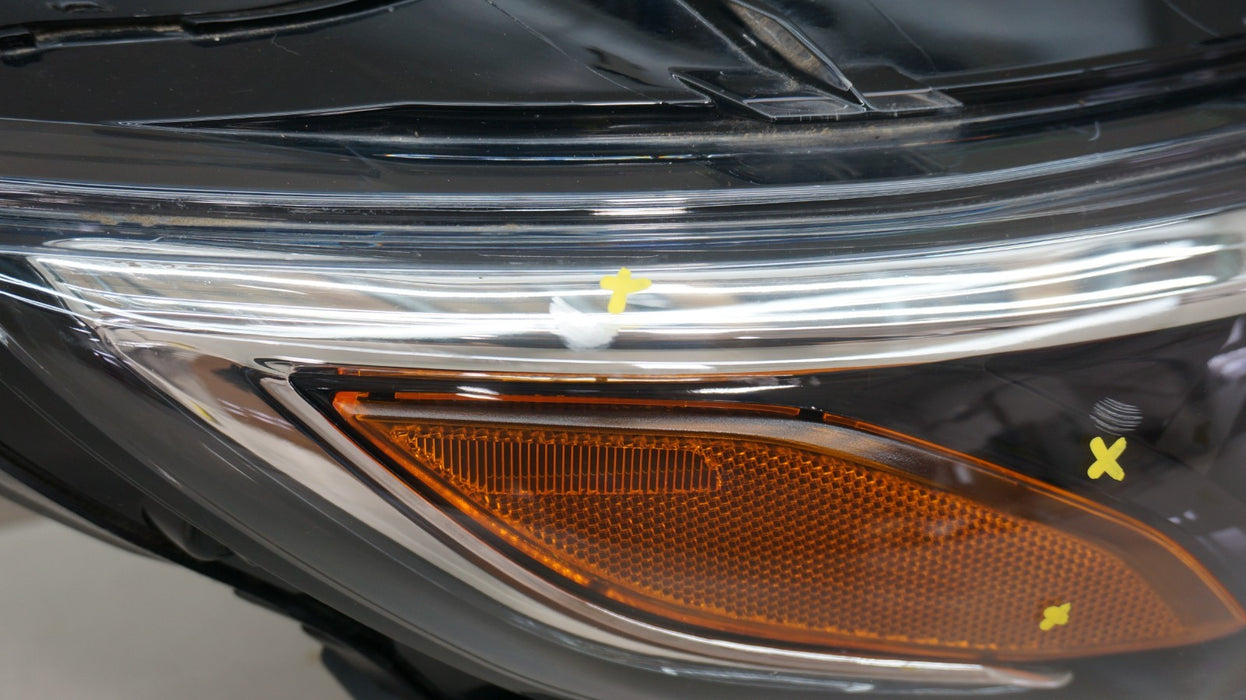 2019-2025 CHEVROLET MALIBU FRONT RIGHT SIDE HALOGEN HEADLIGHT OEM 84650572