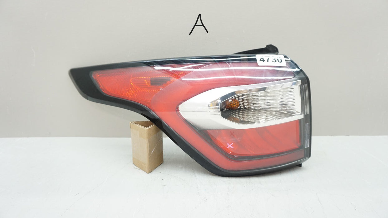 2017-2019 FORD ESCAPE REAR LEFT DRIVERS SIDE TAIL LIGHT OEM 17 18 19