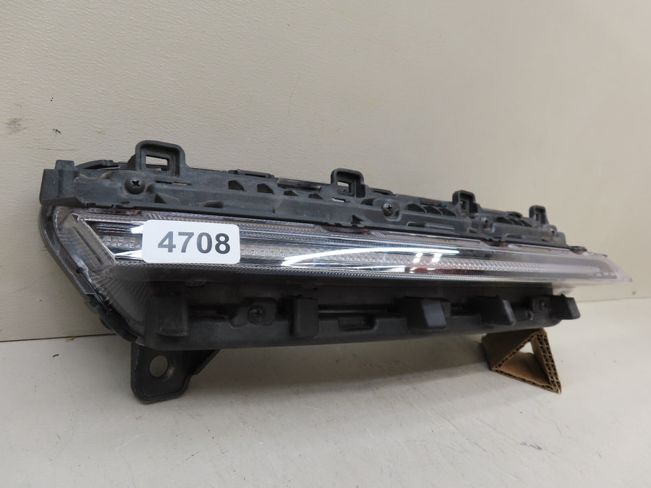 2020-2022 KIA SELTOS FRONT RIGH PASSENGER DAYTIME RUNNING LIGHT OEM 92109-Q5