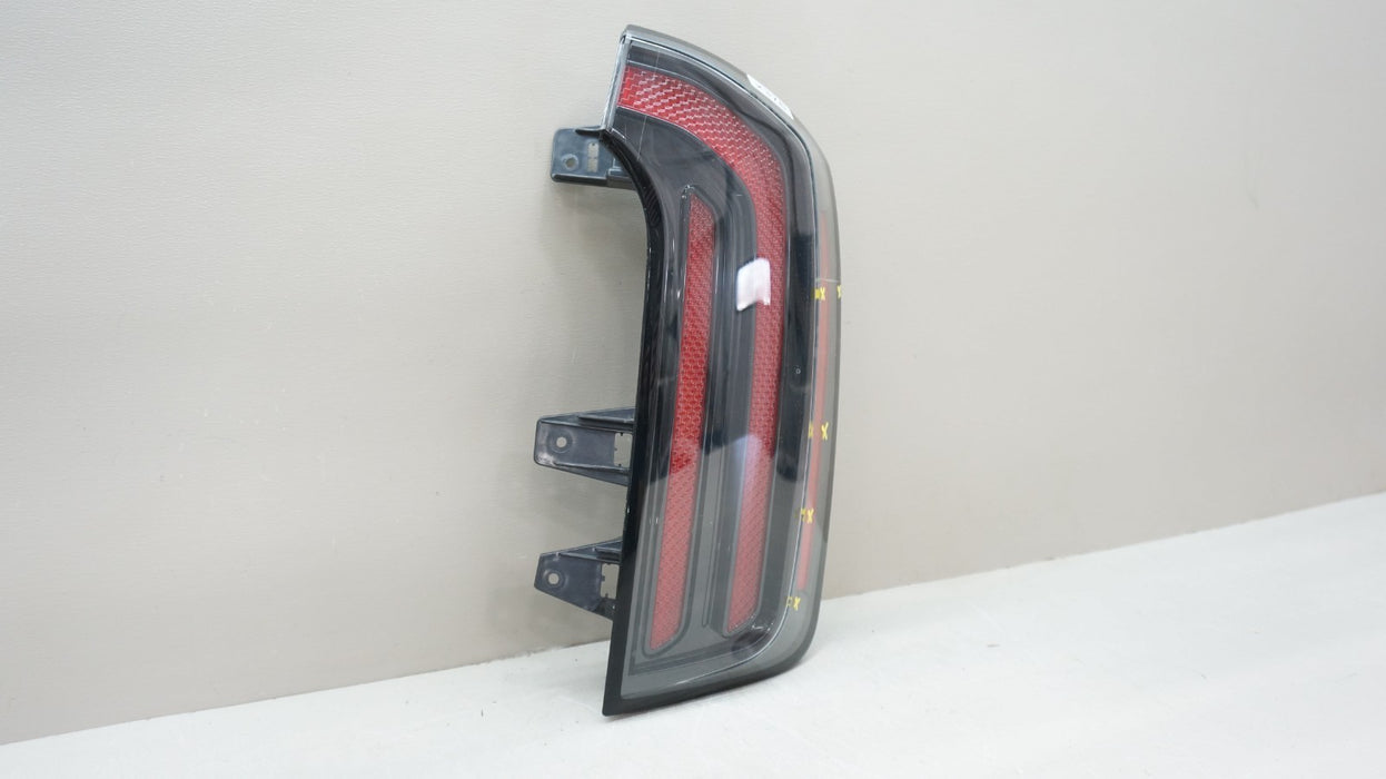 2023-2025 KIA TELLURIDE REAR RIGHT PASSENGER SIDE TAIL LIGHT OEM