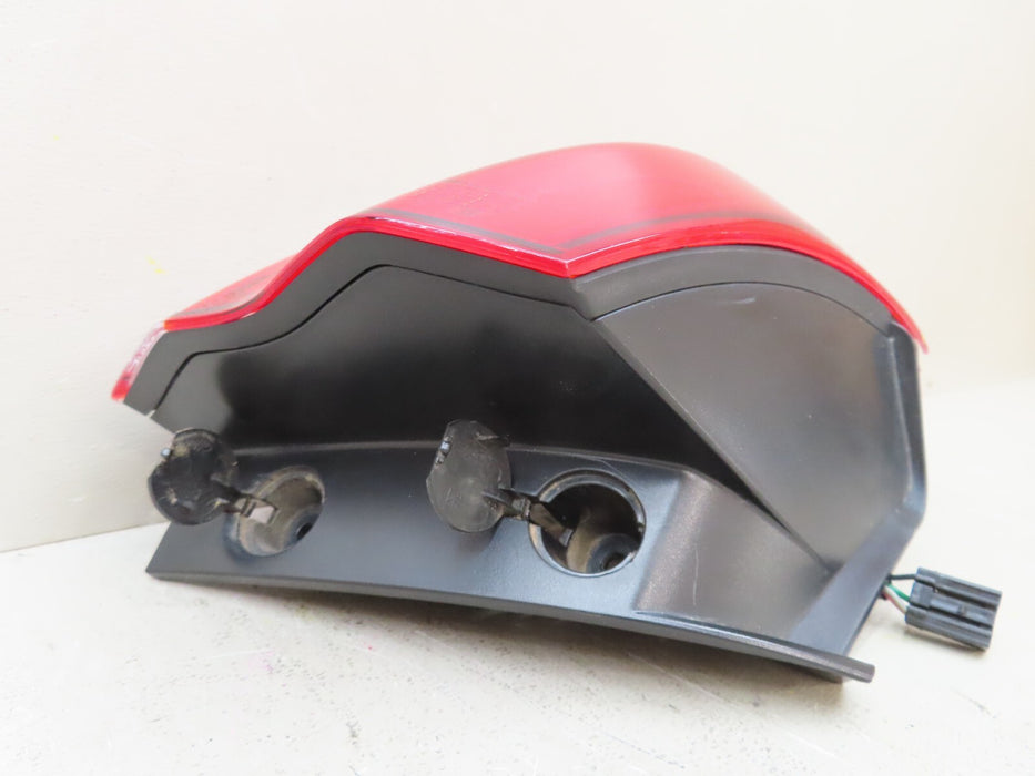 2018-2020 HYUNDAI ELANTRA GT REAR LEFT SIDE OUTER TAIL LIGHT LED OEM 92401-G3110