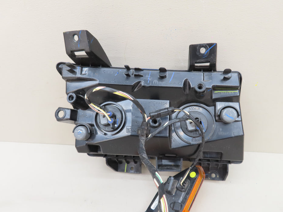 2018-2023 JEEP WRANGLER GLADIATOR FRONT LEFT DRIVER SIDE TURN SIGNAL OEM