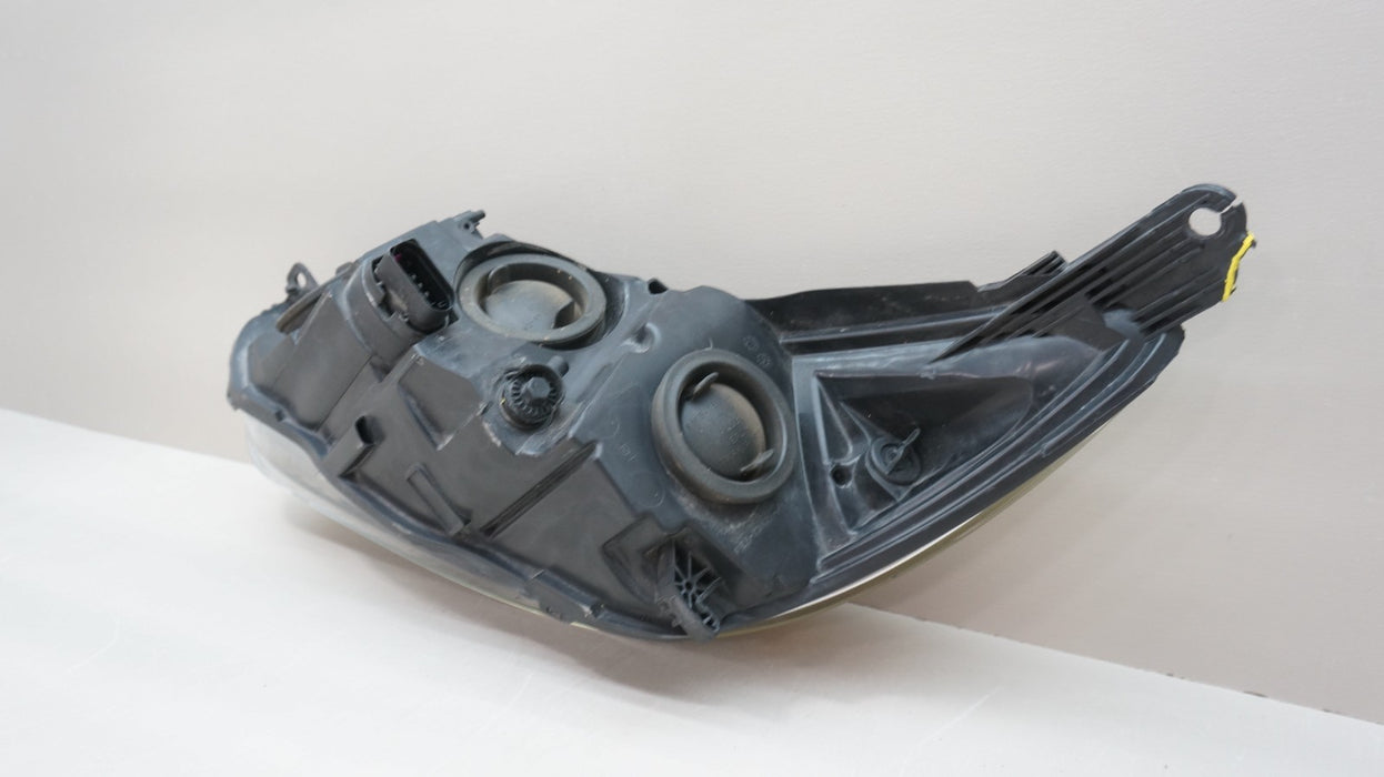 2015-2018 FORD FOCUS FRONT RIGHT SIDE HALOGEN HEADLIGHT OEM F1EB-13W029-JF