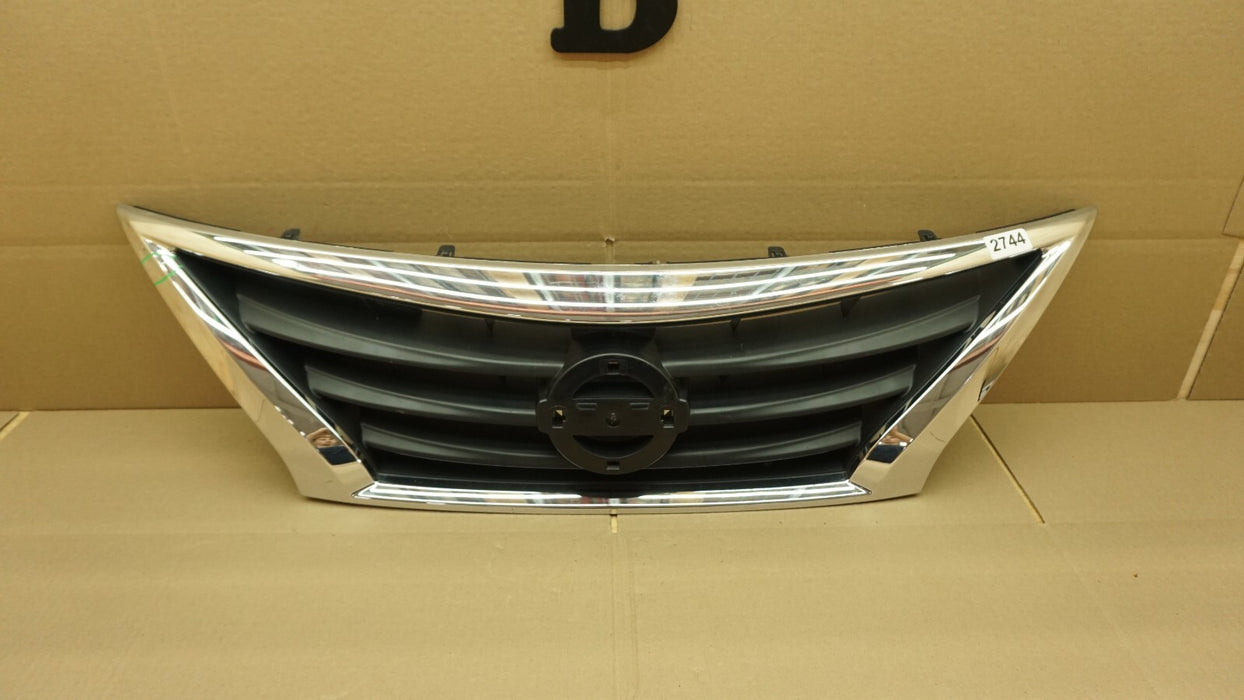 2015-2019 NISSAN VERSA FRONT UPPER RADIATOR GRILLE GRILL OEM 15 16 17 18 19