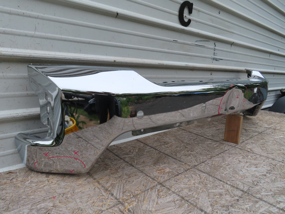 2019 2020 2021 CHEVROLET SILVERADO 1500 FRONT CHROME BUMPER OEM