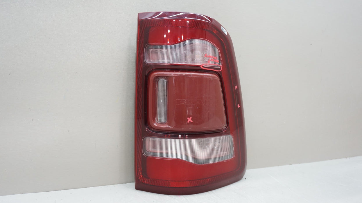 2019-2024 DODGE RAM 1500 REAR RIGHT PASSENGER SIDE TAIL LIGHT W BLIND SPOT OEM