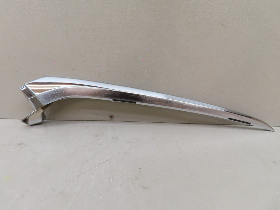 2023-2024 HONDA CR-V FRONT RIGHT HEADLIGHT  MOLDING TRIM OEM 33102-3A1-A010