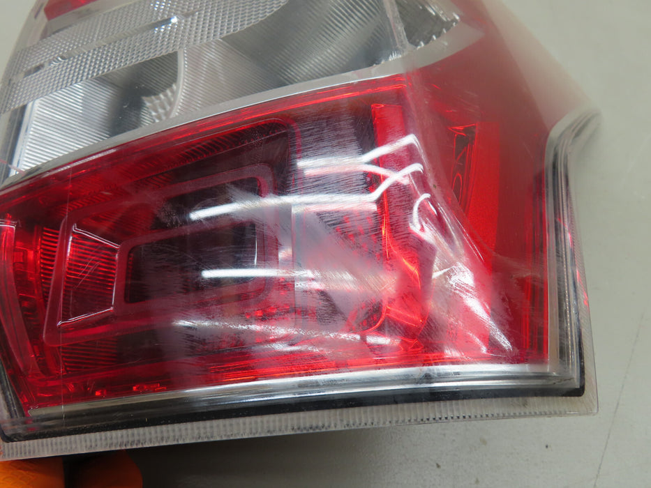 2014 2015 2016 SUBARU FORESTER REAR RIGHT TAILLIGHT LAMP OEM
