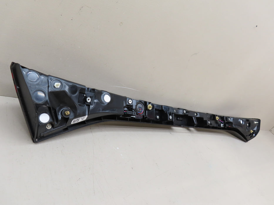2023 2024 HONDA ACCORD REAR CENTER TRUNK TAIL LIGHT LED OEM