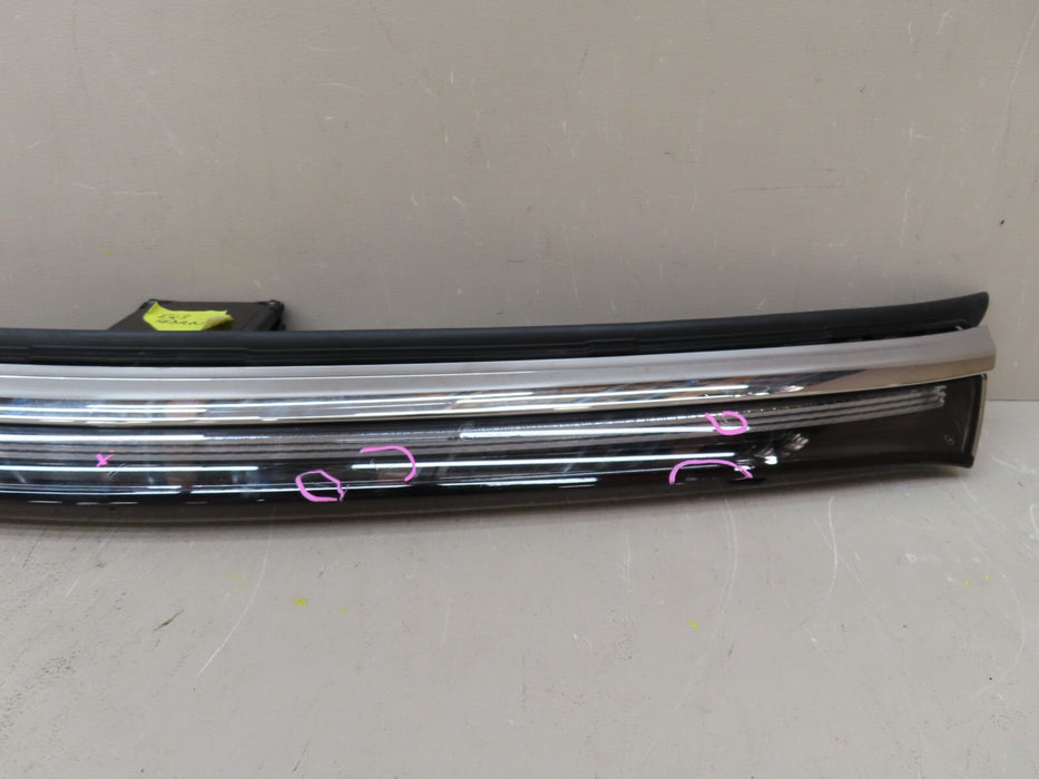 2022 2023 MERCEDES-BENZ EQS 580 FRONT CENTER LIGH BAR LED OEM