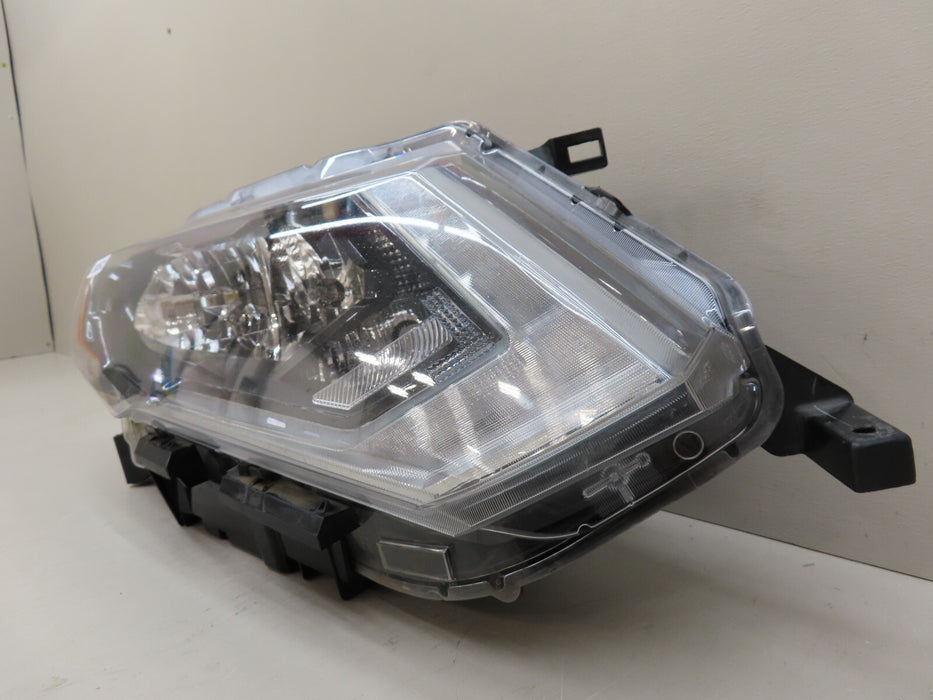 2017-2019 NISSAN ROGUE FRONT RIGHT SIDE HEADLIGHT HALOGEN OEM