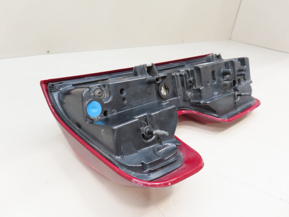 2019-2023 CHEVROLET SILVERADO 1500 REAR RIGHT PASSENGER SIDE TAIL LIGHT OEM