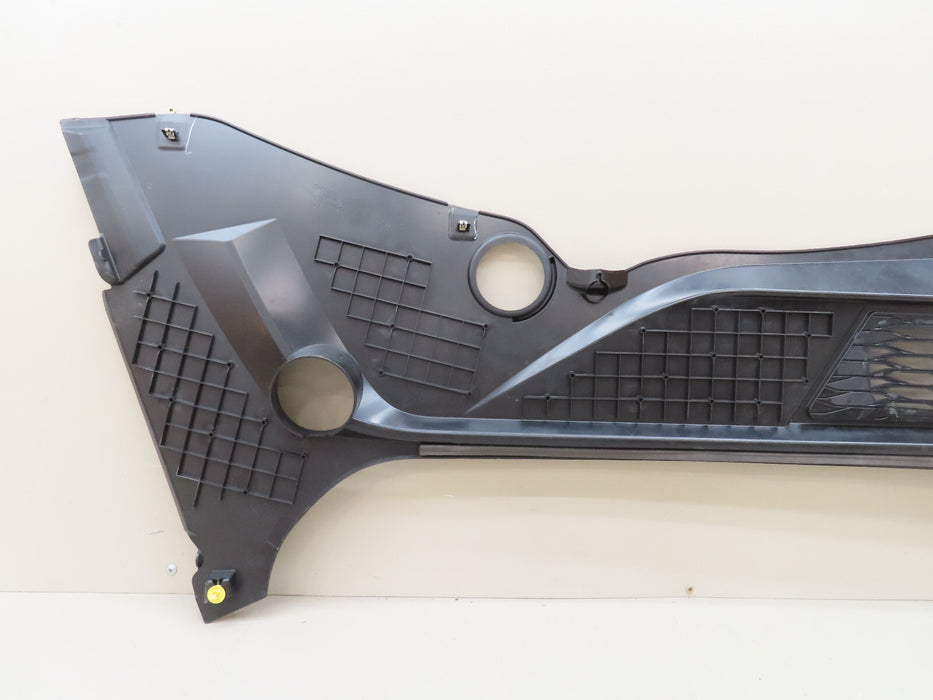 2020-2023 CHEVROLET STINGRAY, Z06 FRONT COMPARTMENT REAR ACCESS COVER OEM