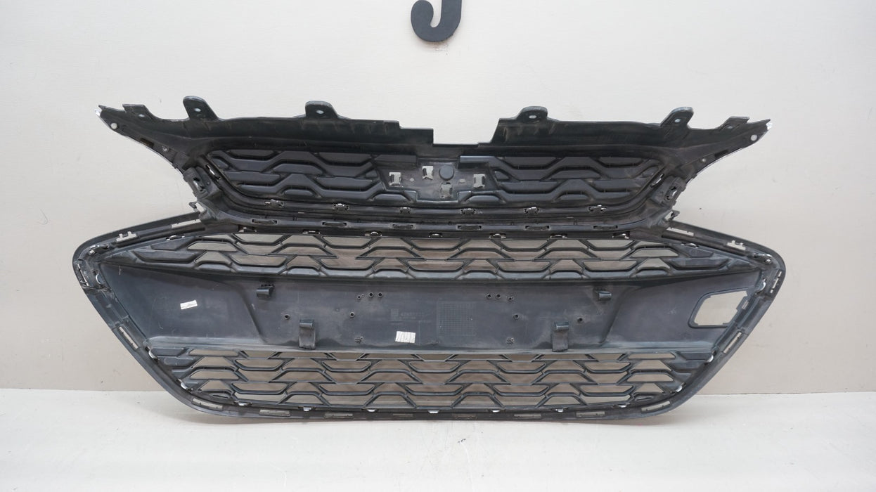 2019-2022 CHEVROLET SPARK FRONT RADIATOR GRILLE GRILL 42651733 OEM