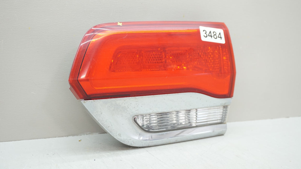 2014-2021 JEEP GRAND CHEROKEE REAR RIGHT PASSENGER SIDE INNER TAIL LIGHT OEM