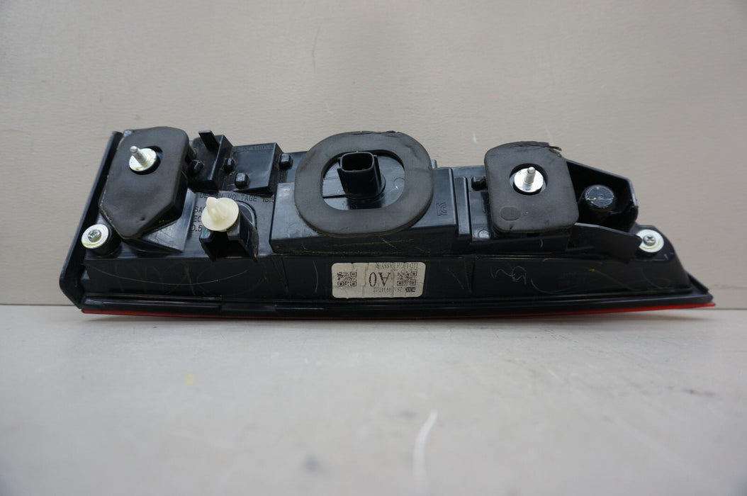 2016-2018 HONDA PILOT REAR RIGHT PASSENGER SIDE INNER TAIL LIGHT OME 16 17 18