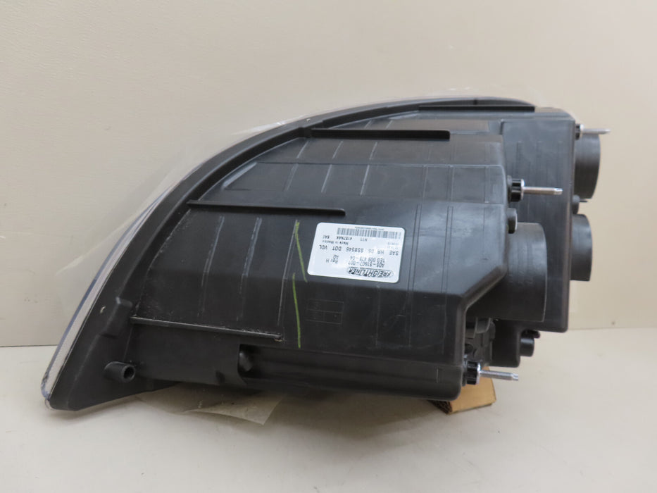 2008-2017 FREIGHTLINER CASCADIA FRONT RIGHT PASSENGER SIDE HALOGEN HEADLIGHT OEM