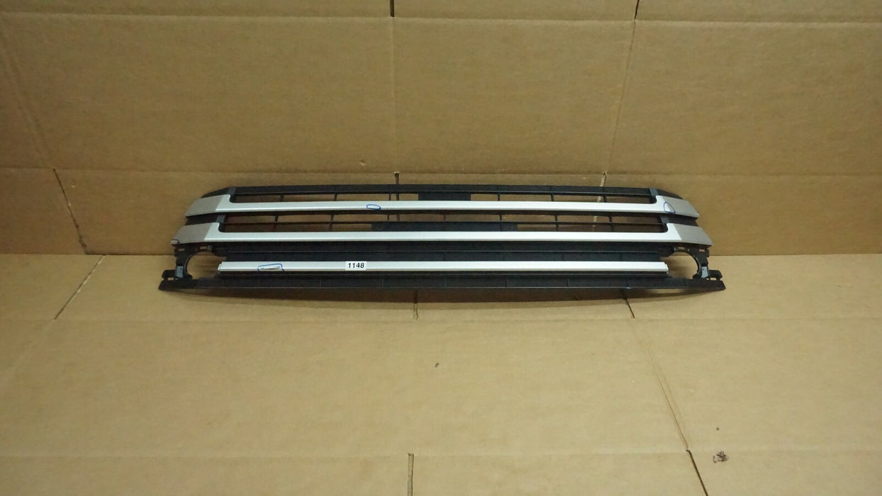 2017-2019 TOYOTA HIGHLANDER FRONT BUMPER LOWER GRILLE GRILL 53102-0E070 OEM
