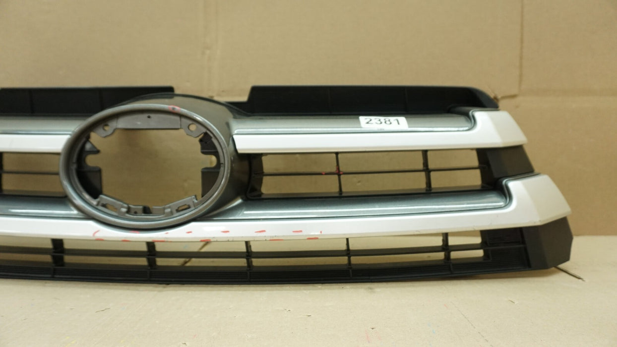 2017-2018 TOYOTA HIGHLANDER FRONT BUMPER UPPER GRILL GRILLE OEM 531110E220 17 18
