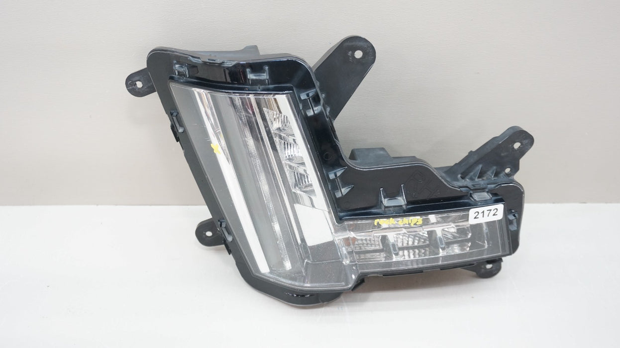 2015-2020 CADILLAC ESCALADE RIGHT PASSENGER SIDE LED FOG LIGHT OEM84018689