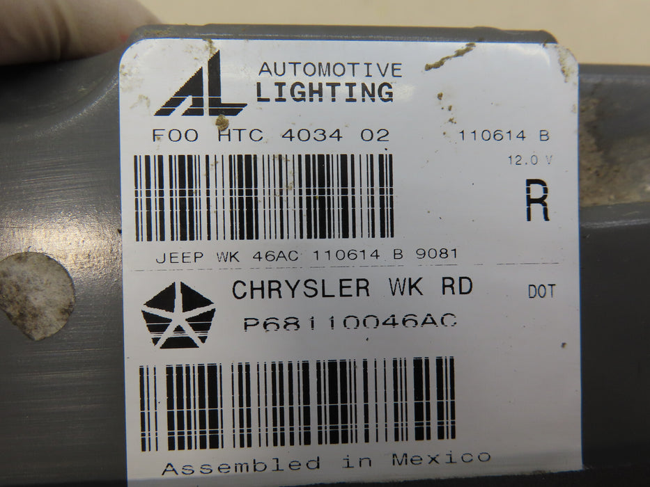2014-2018 JEEP GRAND CHEROKEE REAR RIGHT PASSENGER INNER TAIL LIGHT OEM