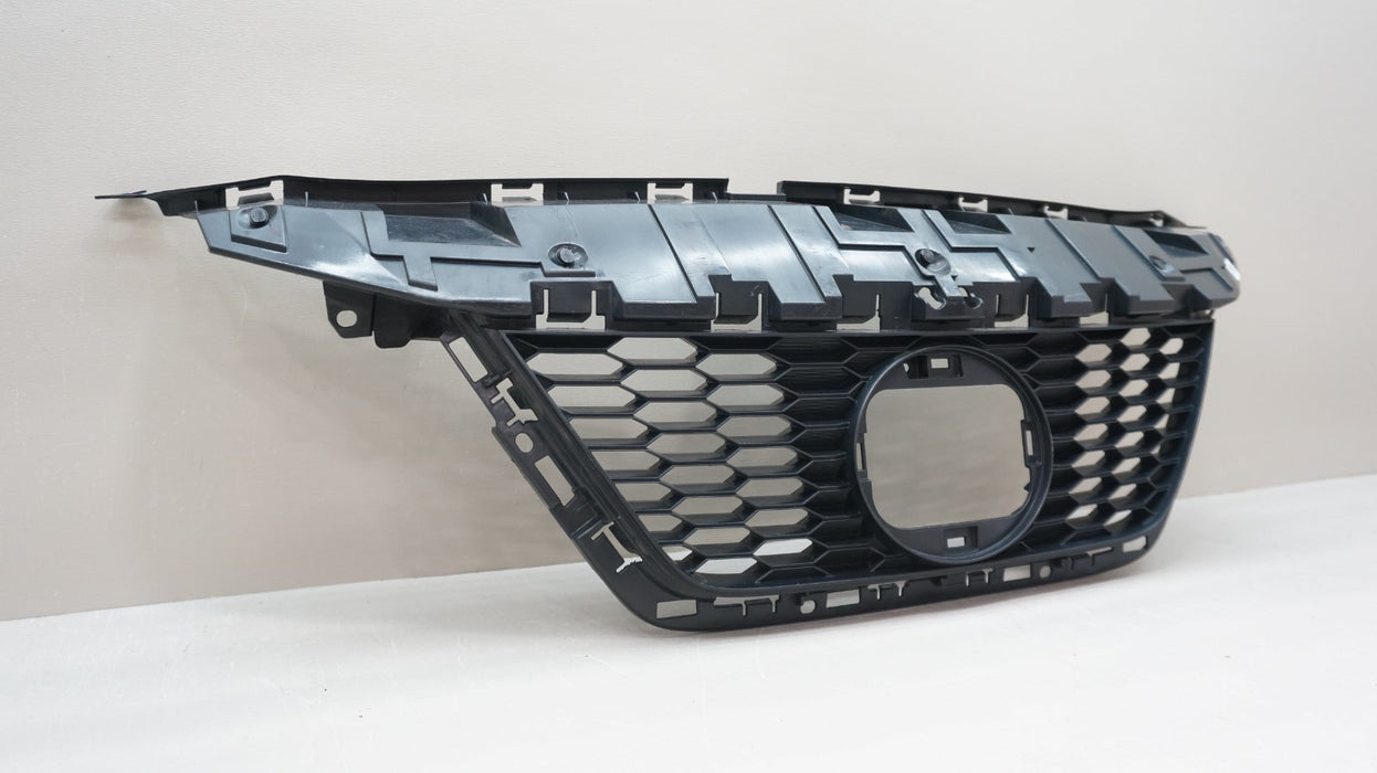 2020-2022 NISSAN VERSA FRONT BUMPER RADIATOR GRILLE OEM 623105EF1A