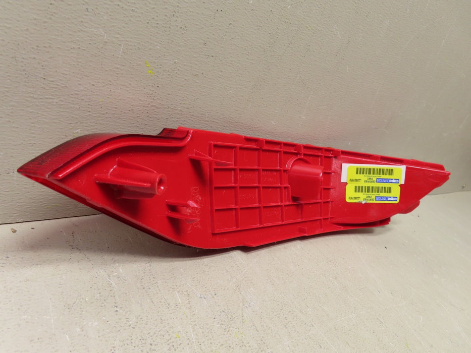 2016-2018 HYUNDAI TUCSON REAR LEFT BUMPER REFLECTOR TYC AFTERMARKET HY1184116C