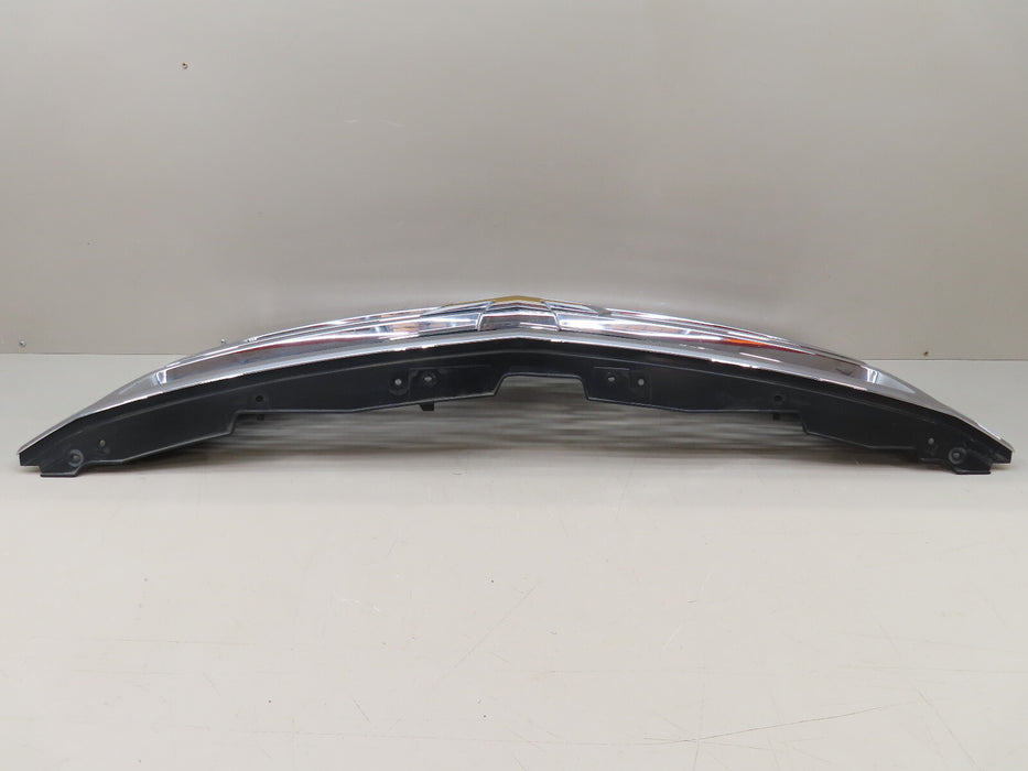 2015-2020 CHEVROLET TAHOE/SUBURBAN FRONT RADIATOR GRILL GRILLE OEM