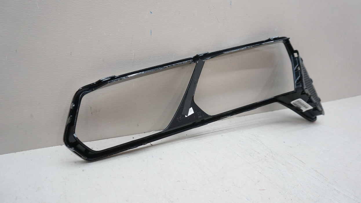 2014-2019 CHEVROLET CORVETTE C7 REAR DRIVER LEFT TAILLIGHT TRIM 23406884 OEM