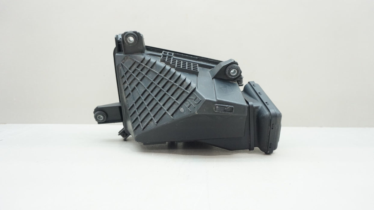 2018-2023 KIA STINGER 3.3 ENGINE RIGHT AIR CLEANER INTAKE FILTER BOX 28120-J5350