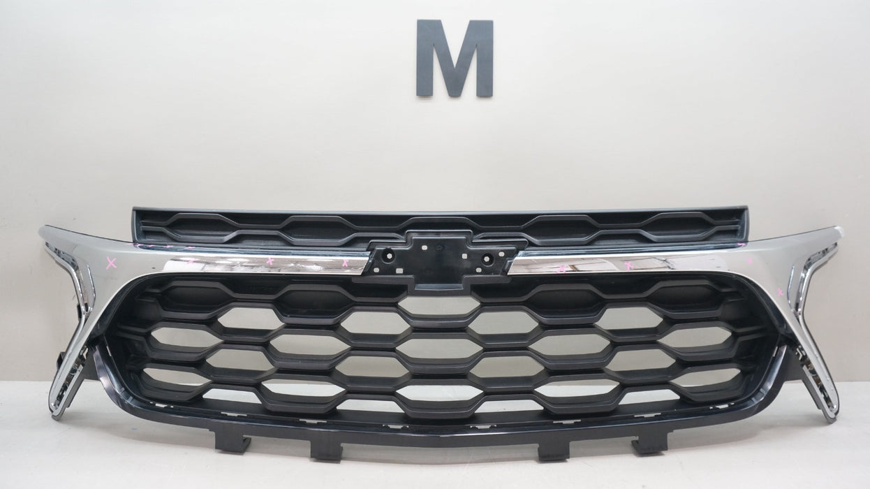 2024-2025 CHEVROLET TRAX FRONT BUMPER RADIATOR GRILLE 42769271 OEM