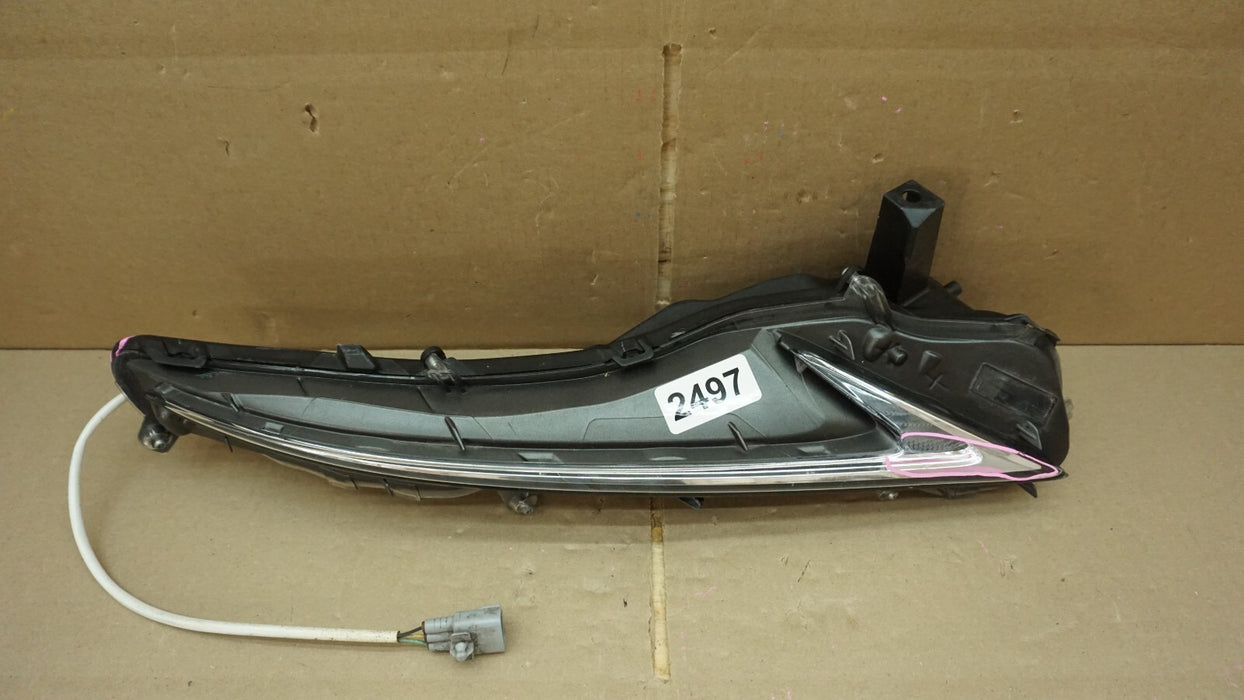 2017-2019 LEXUS IS250 IS350 FRONT RIGHT PASSENGER FOG LIGHT HALOGEN OEM 17 18 19