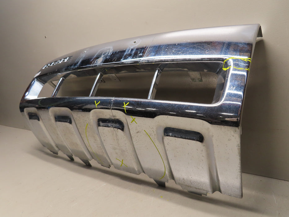 2008-2009-2010-2011-2012 FORD ESCAPE FONT BUMPER CHROME MOLDING OEM