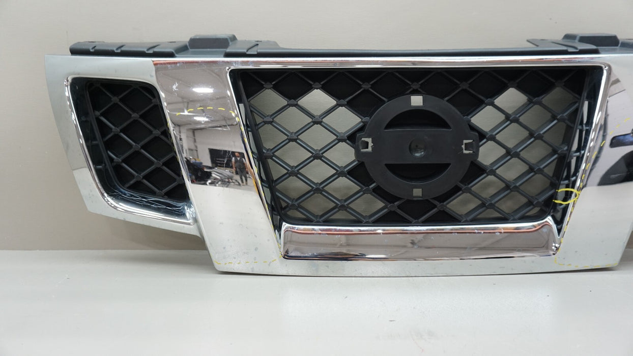 2009-2021 NISSAN FRONTIER FRONT CENTER RADIATOR GRILLE OEM