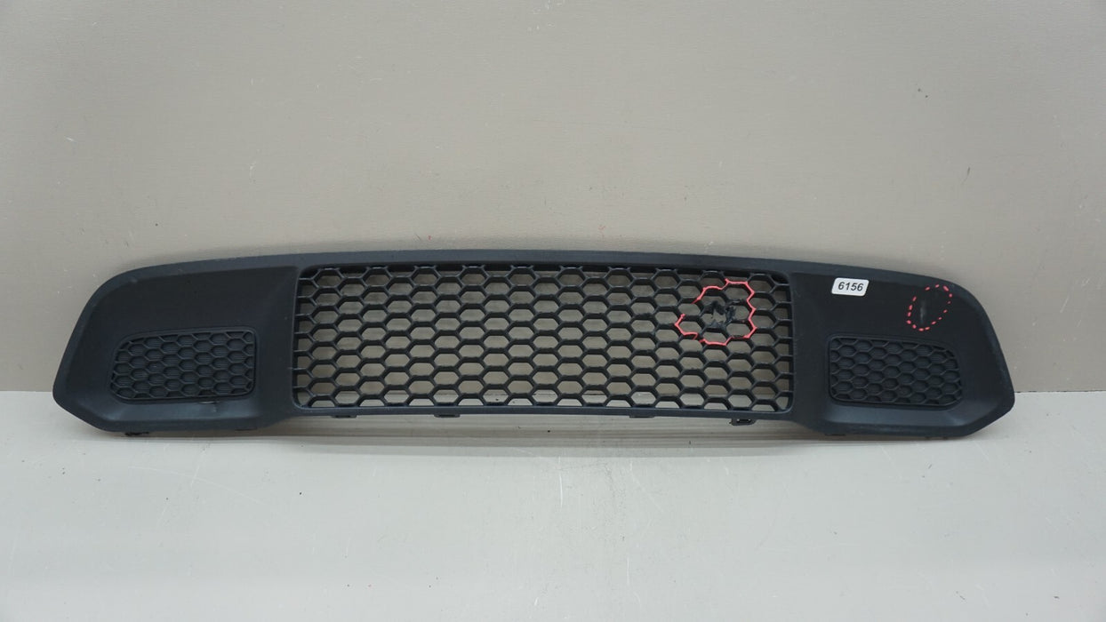 2014-2018 JEEP GRAND CHEROKEE FRONT LOWER GRILLE 68262006AA OEM