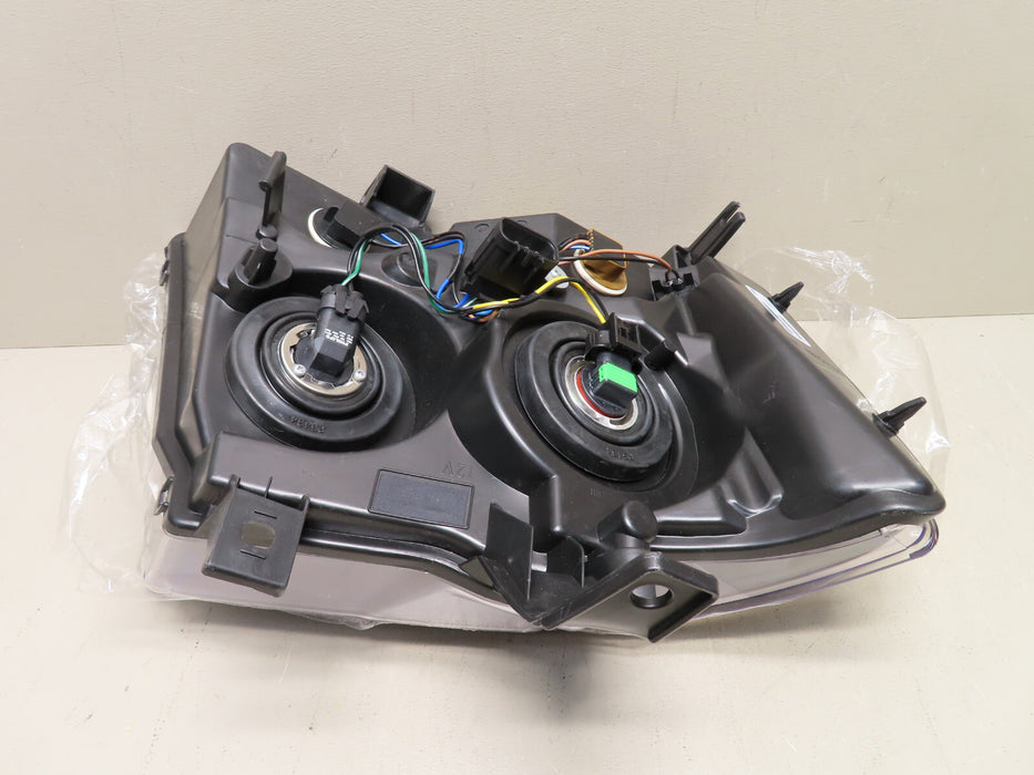 2007-2014 CHEVROLET TAHOE/SUBURBAN LEFT DRIVER HEADLIGHT LAMP HALOGEN